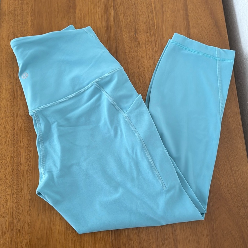 Lululemon Align High-rise crop 21” with pockets